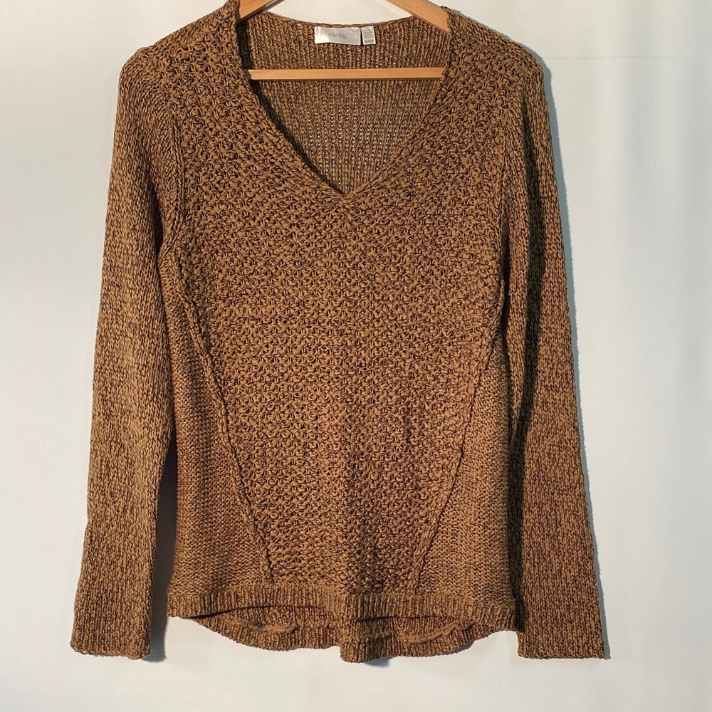 Cloth- Cozy V-Neck Sweater in Warm Brown